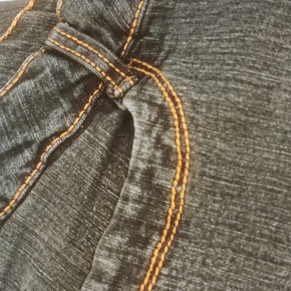 Jeans - Picture 4 of 5